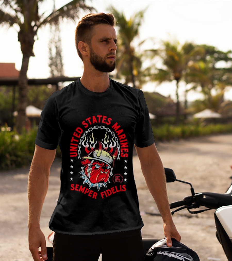 United States Marines Semper Fidelis Bulldog Helmet EST 1775 T-Shirt