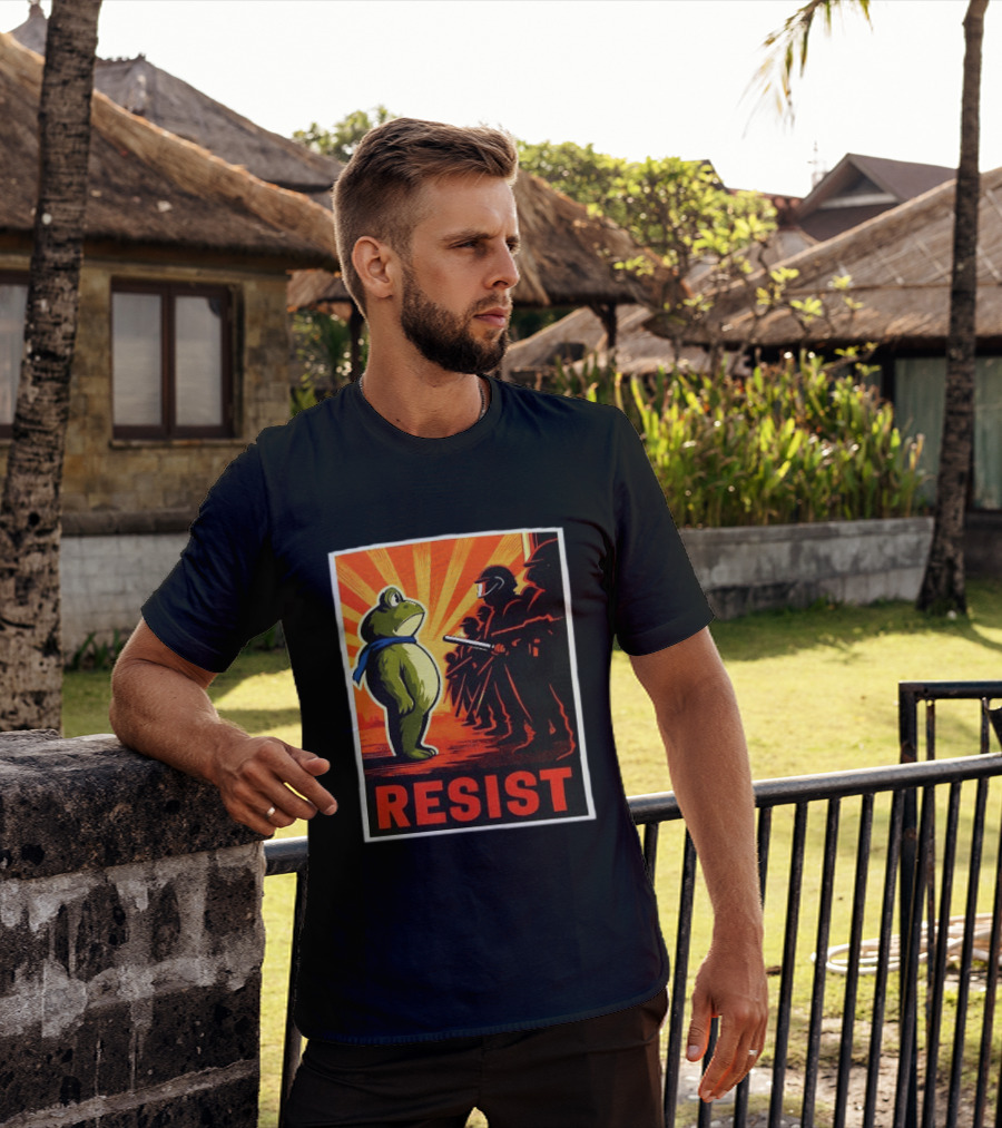 Resist Portland Frog 2025 Anti Fascism Protest Art With Frog And Riot Police T-Shirt