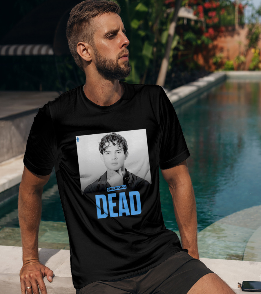 Breaking Dead Man Hand On Chin T-Shirt