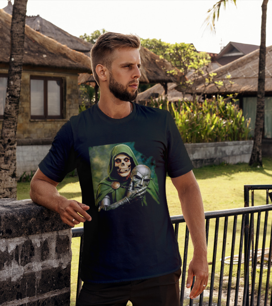 Doctor Doom Skull Face Holding Mask Supervillain Marvel T-Shirt