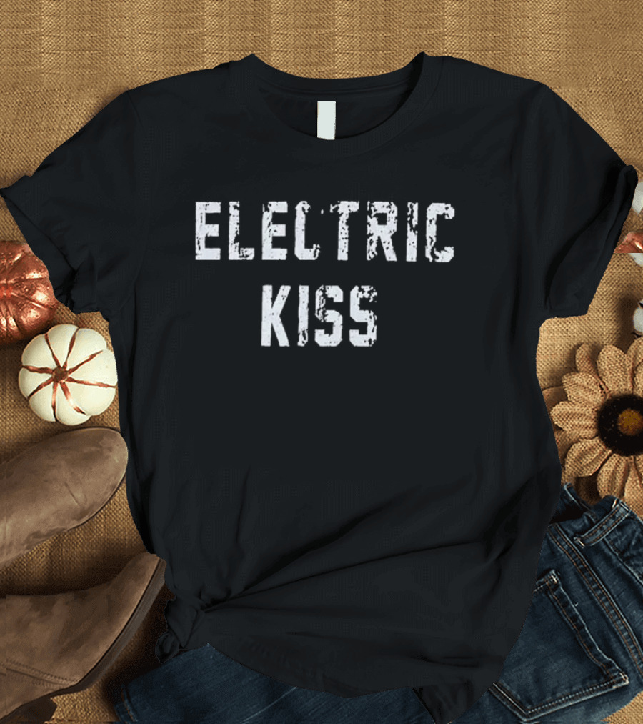 Jennie Electric Kiss T-Shirt