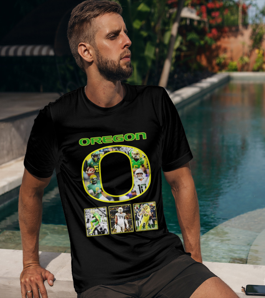 Oregon Ducks Football Players Collage NCAA Team Spirit T-Shirt