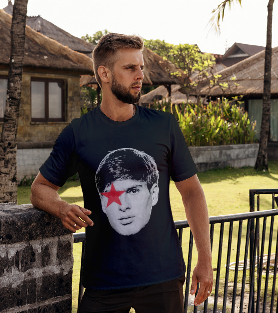 Hormiga Gonzalez Red Star Eye T-Shirt