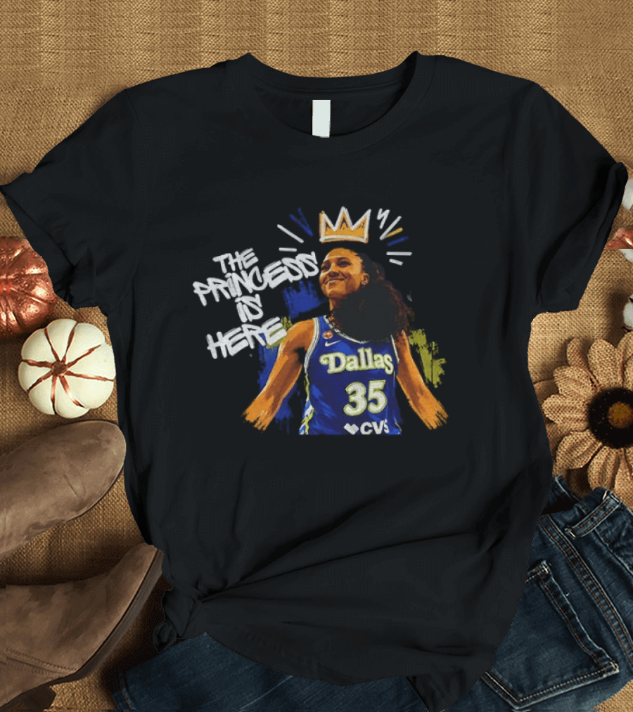 Azzi Fudd Dallas Wings The Princess Is Here Basketball Player 35 T-Shirt
