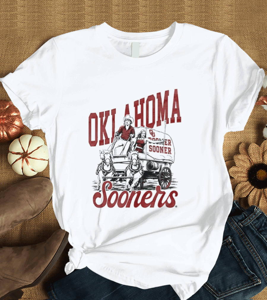 Oklahoma Sooners Boomer Sooner Horse Drawn Wagon T-Shirt