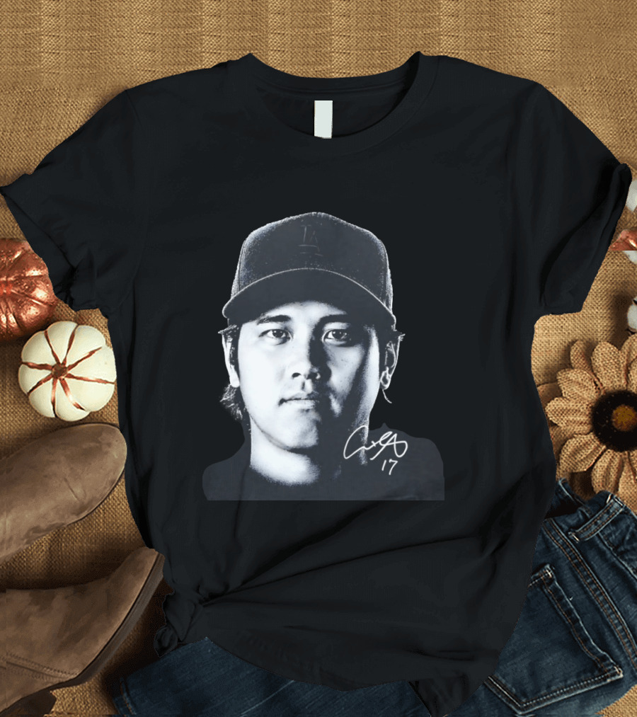 Shohei Ohtani LA Dodgers Cap Signature 17 T-Shirt
