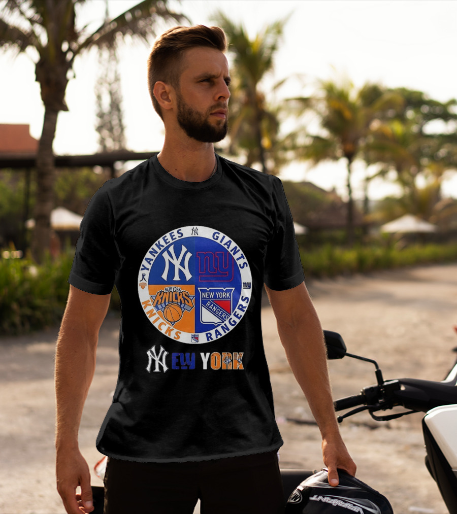Yankees Giants Knicks Rangers New York Sports Teams Logos T-Shirt