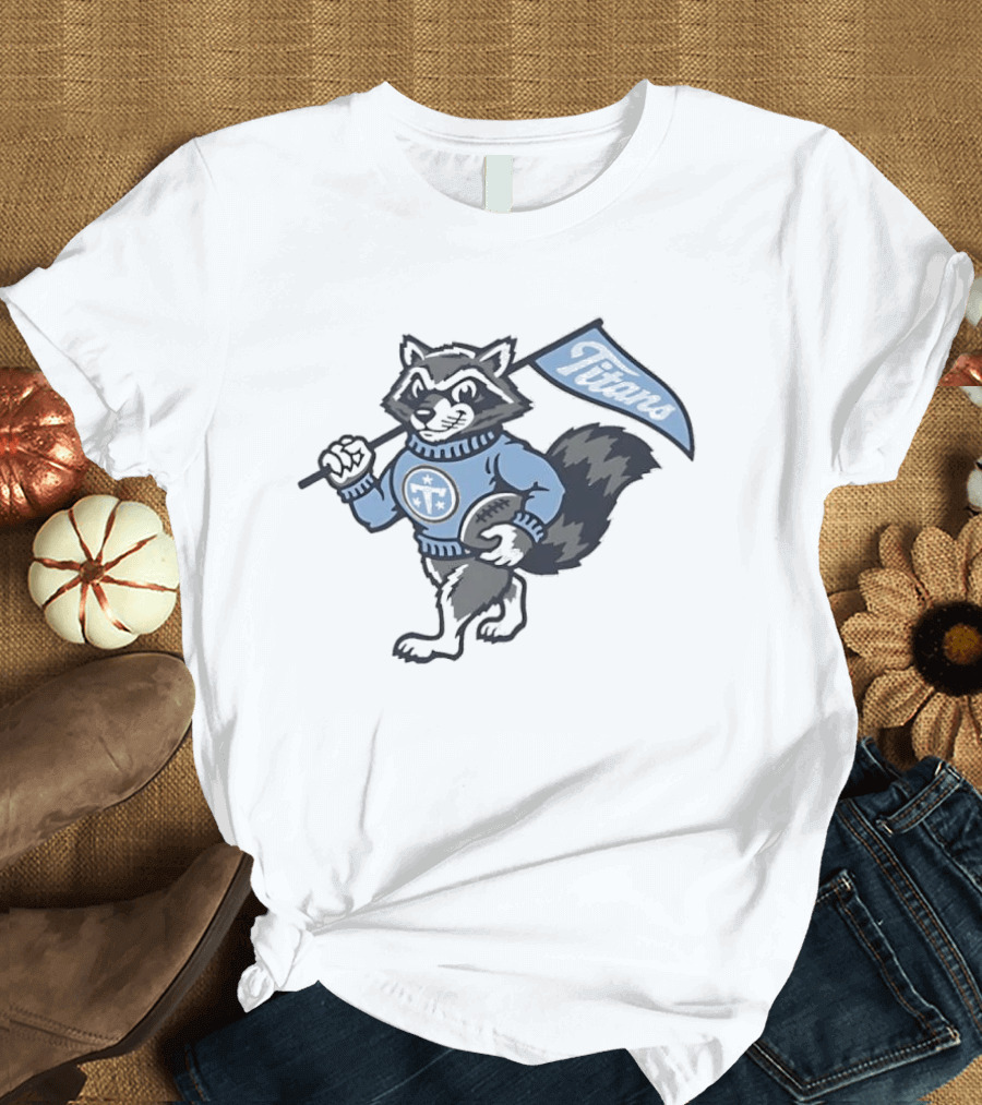 Tennessee Titans Raccoon With Football And Flag T-Shirt