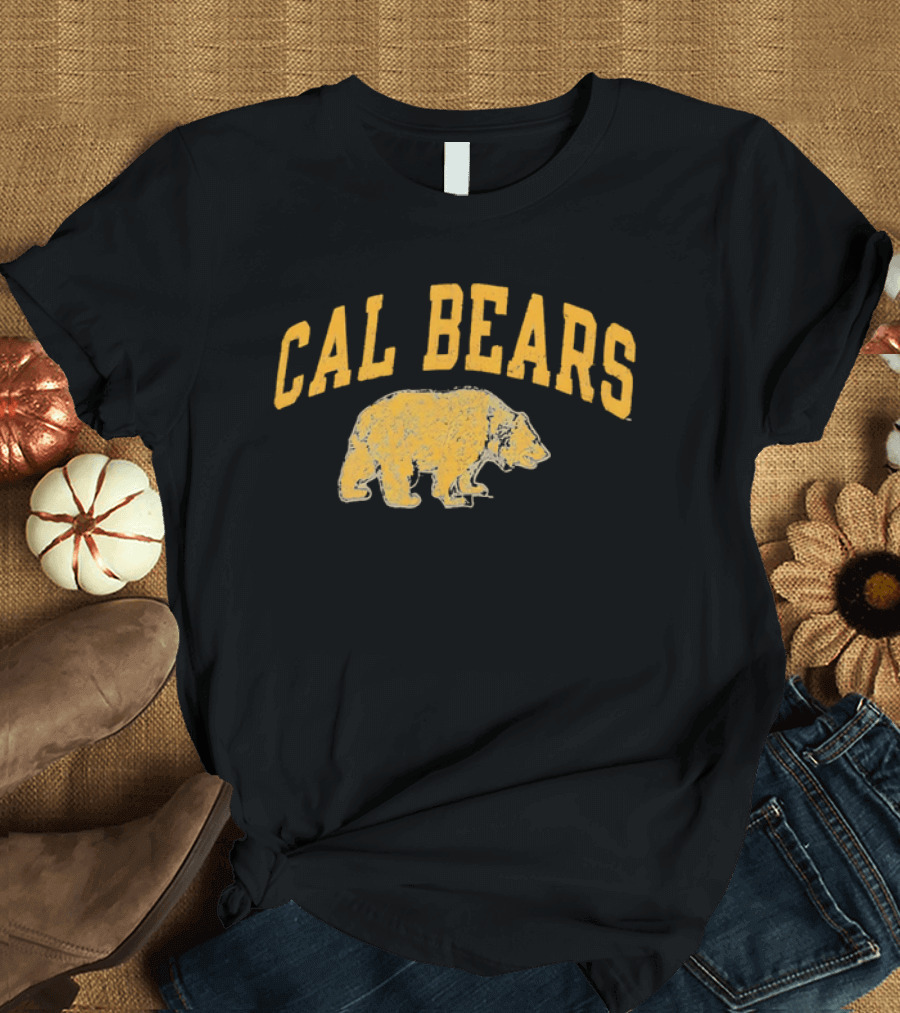 Cal Bears NCAA Distressed Grizzly Bear Profile T-Shirt