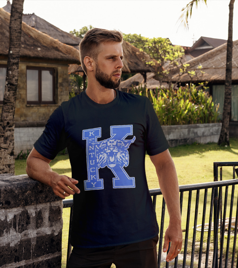 Kentucky Wildcats NCAA Distressed Block Letter K Wildcats Head T-Shirt