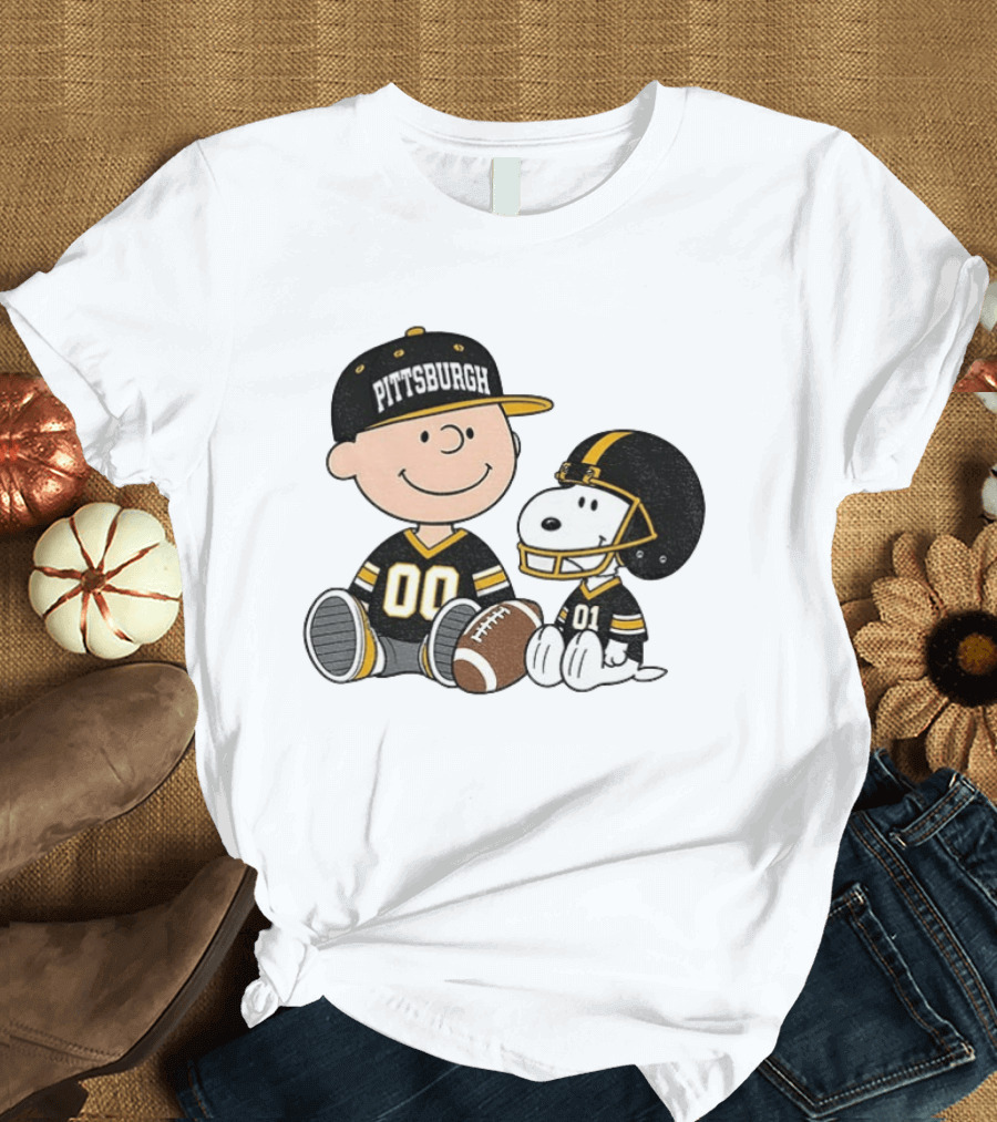 Pittsburgh Football Charlie Brown Snoopy Pigskin Player T-Shirt