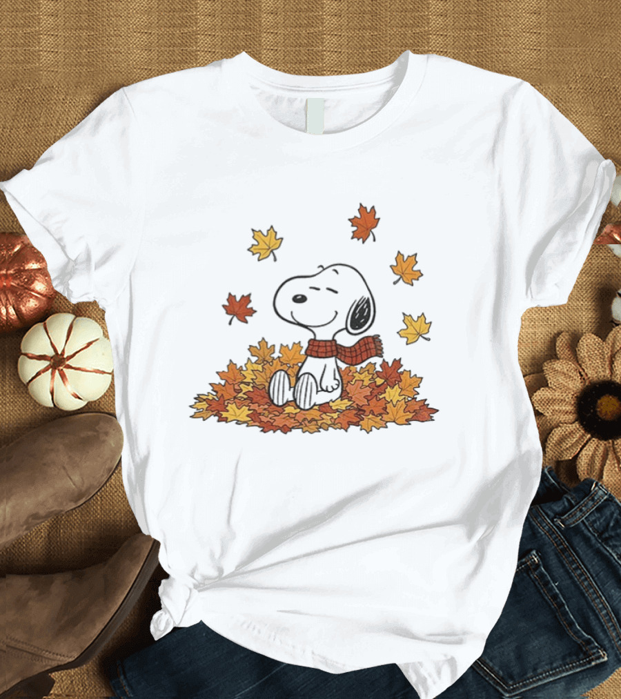 Snoopy Peanuts Autumn Leaves Fall Sitting Relaxing Scarf T-Shirt