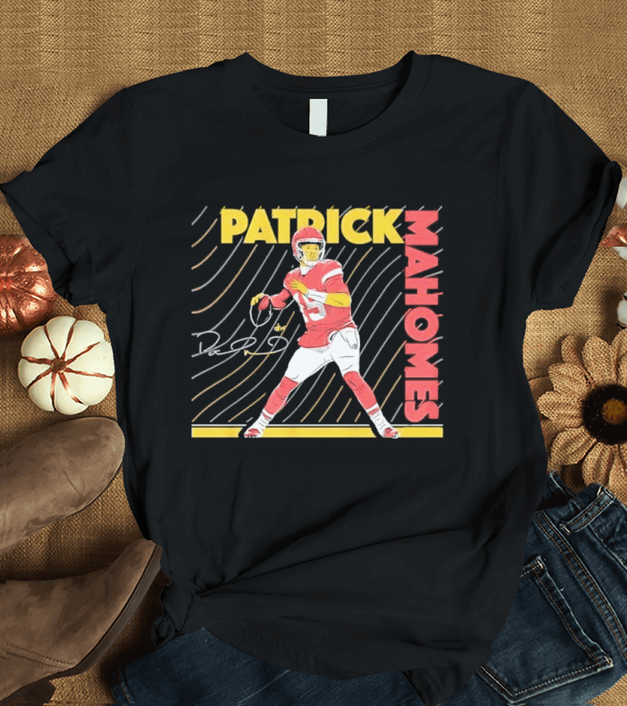 Patrick Mahomes Football Quarterback Signature Wavy Line T-Shirt