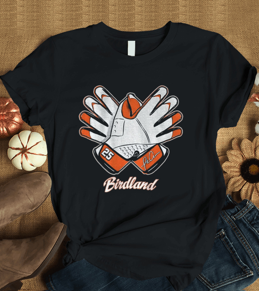 Birdland Bird Hands Celebration Pete Alonso Signature 25 T-Shirt
