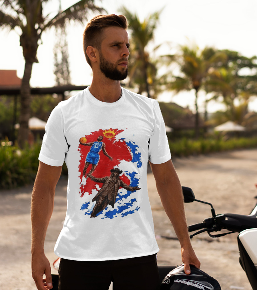 LeBron James Philadelphia Crown Mural Art In Chinatown T-Shirt