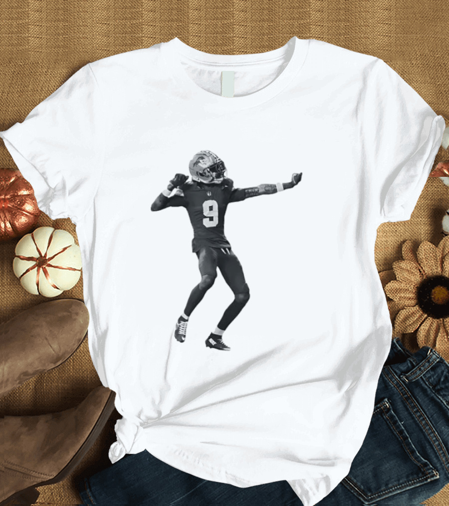 Detroit Lions Number 9 Celebratory Pose Football Athlete Cutout T-Shirt