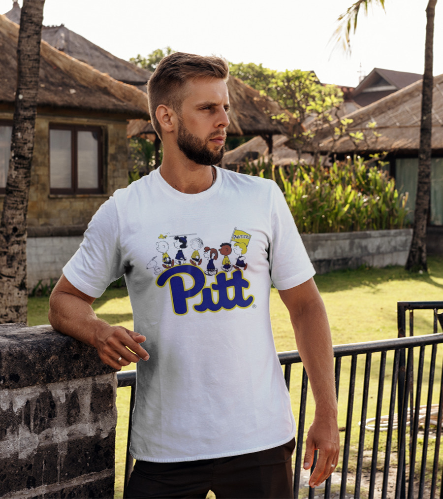 Pittsburgh Panthers Peanuts Characters With Pitt Flag T-Shirt