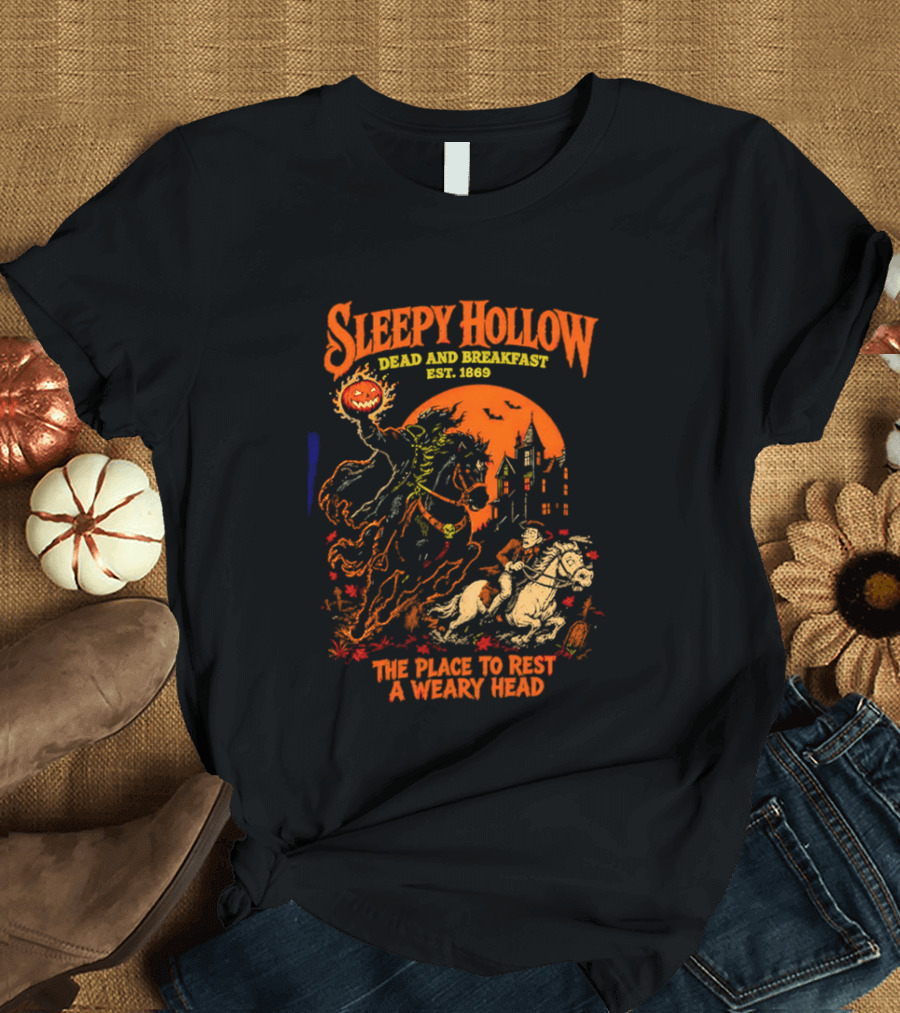 Sleepy Hollow Dead And Breakfast Est 1820 Headless Horseman The Place To Rest A Weary Head Halloween Pumpkin T-Shirt