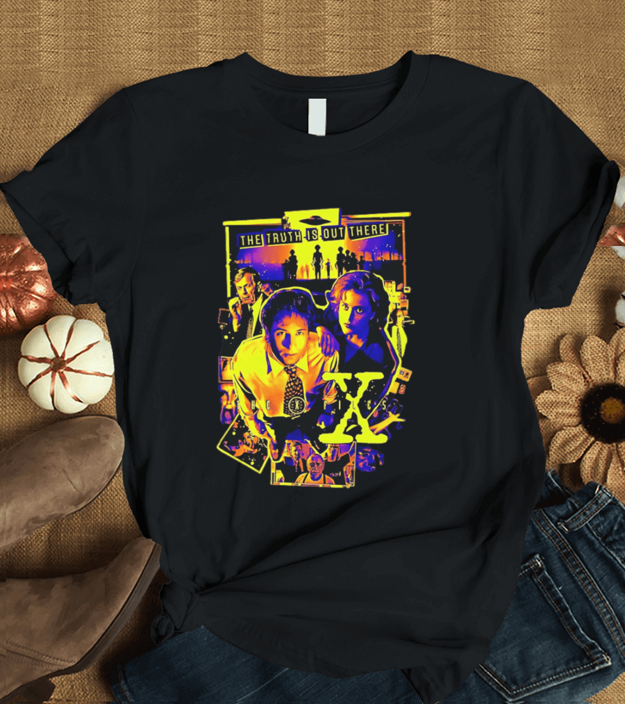 The Truth Is Out There The X Files Mulder Scully 90s TV Series T-Shirt