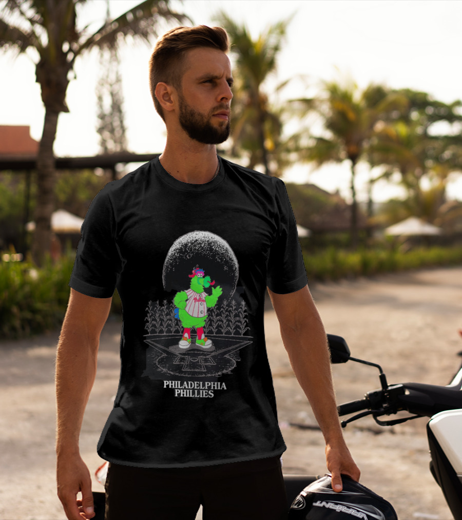 Philadelphia Phillies Field Of Dreams Phanatic Baseball Cornfield Moon T-Shirt