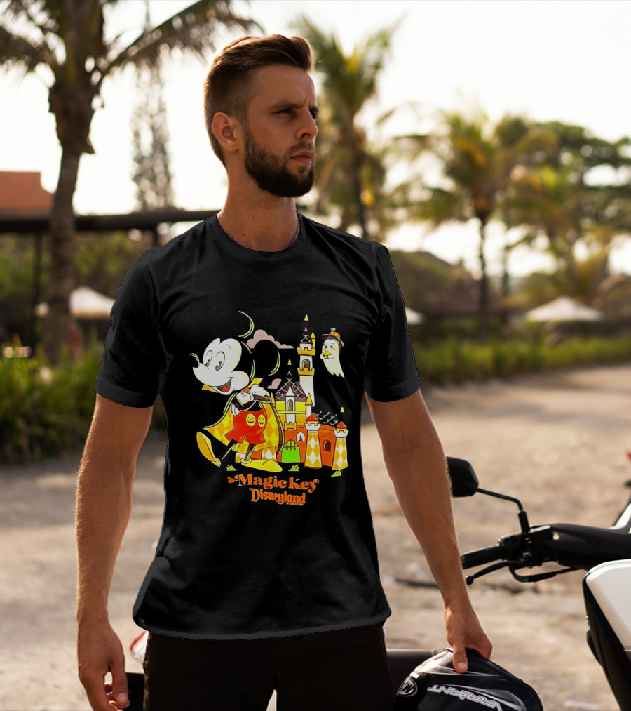 Mickey Mouse Magic Key Disneyland Resort Halloween Castle Ghost T-Shirt
