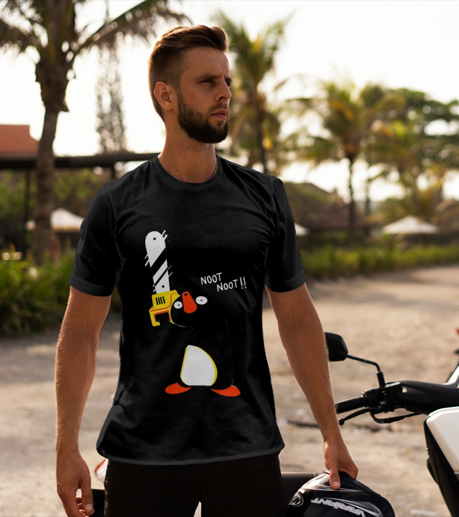 Pingu Chainsaw Noot Noot!! T-Shirt