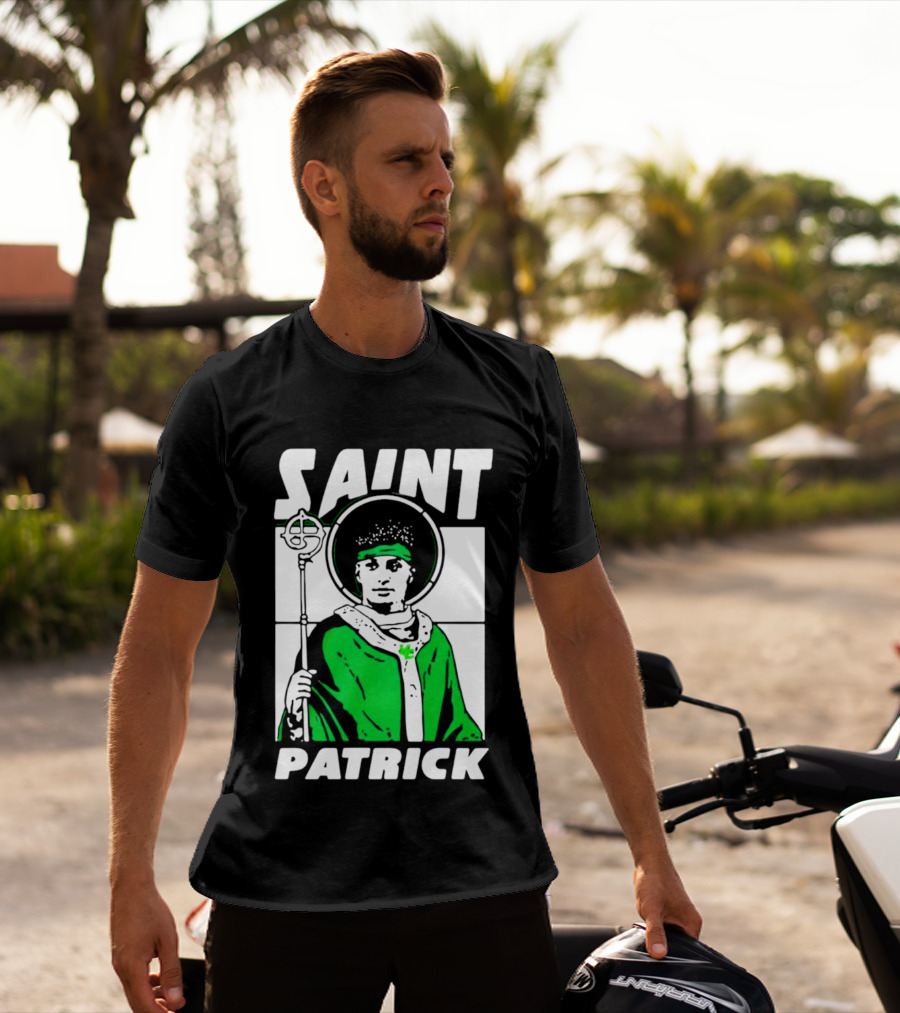 Saint Patrick Mahomes Kansas City Chiefs Iconic Green Halo And Staff T-Shirt