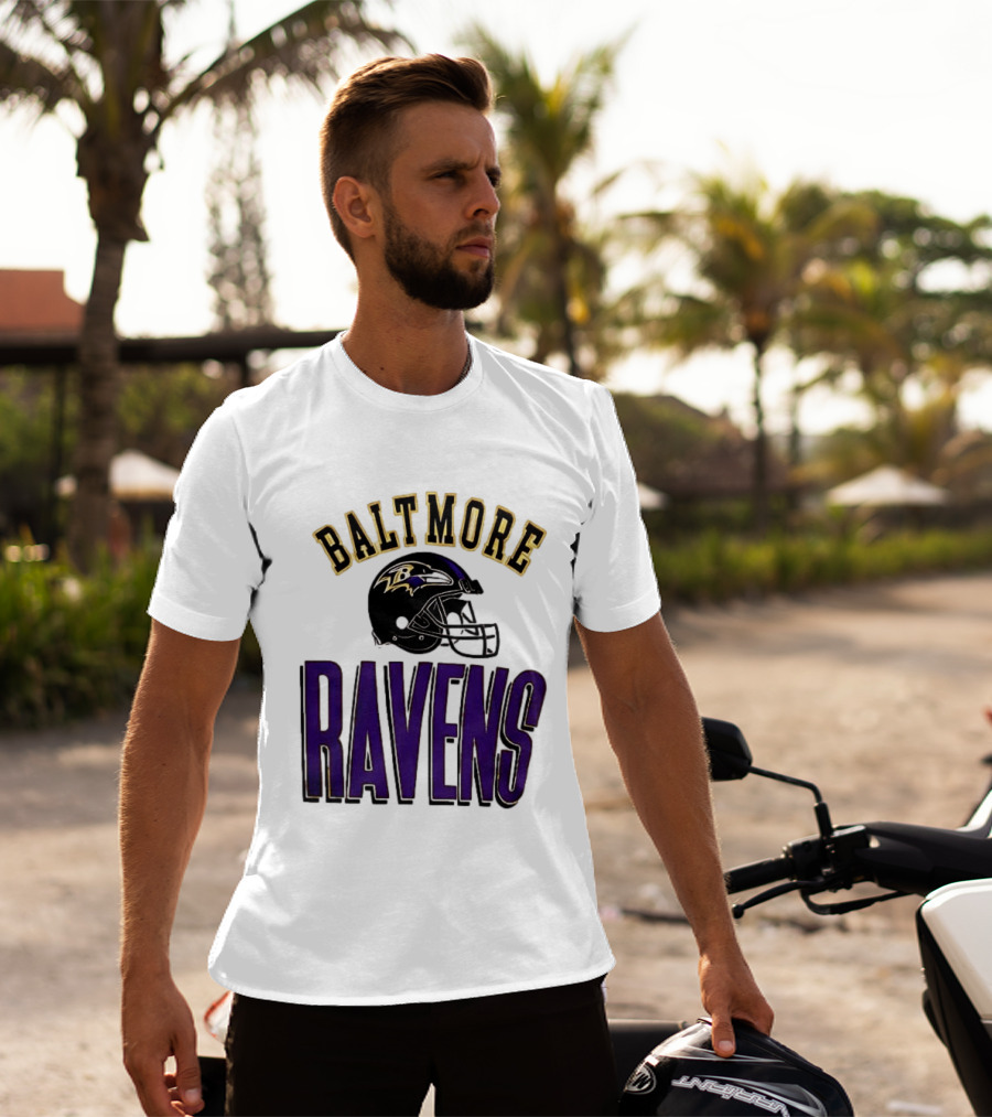 Baltimore Ravens Everyone Es Women's Sports Ravens Helmet T-Shirt