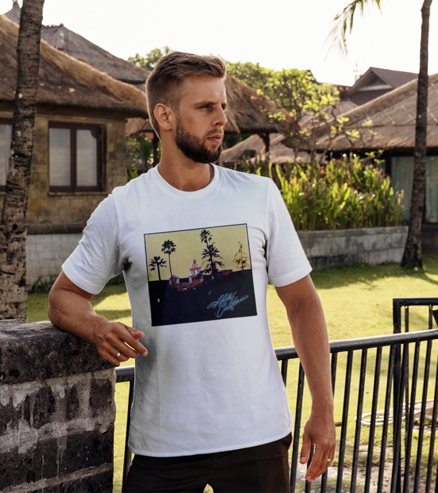 Hotel California Resort Scene 90s Eagles Justin Bieber 1995 T-Shirt