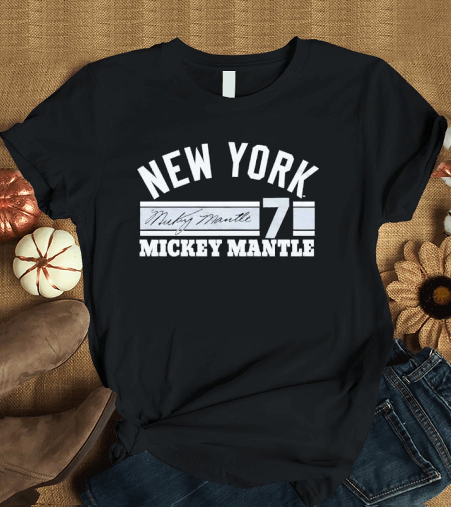 New York Mickey Mantle Distressed Number 7 Retro Sports T-Shirt