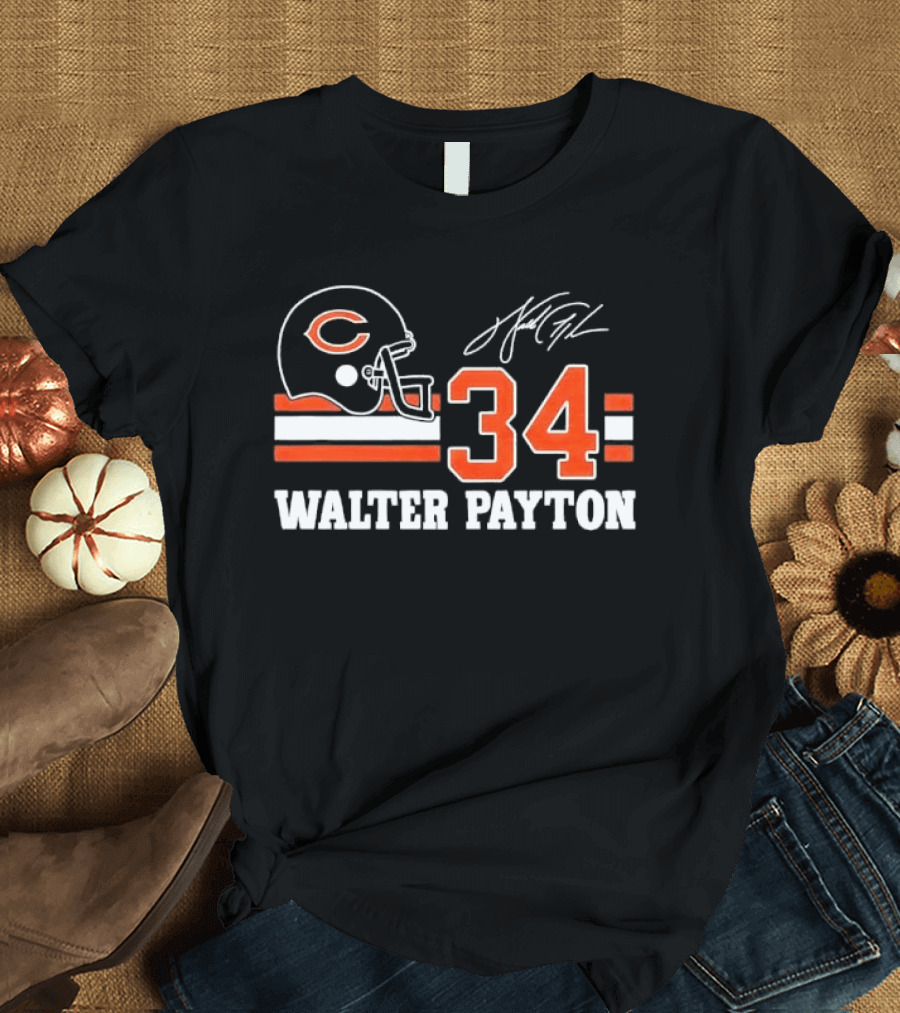 Chicago Bears Walter Payton 34 Distressed Helmet Stripes Signature T-Shirt