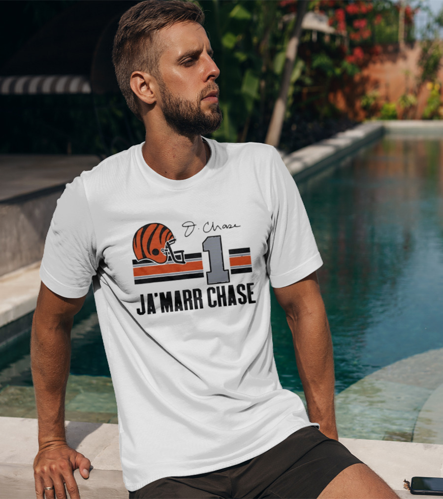 Cincinnati Bengals Ja'Marr Chase Helmet 1 J Signature Stripes Wood Texture T-Shirt