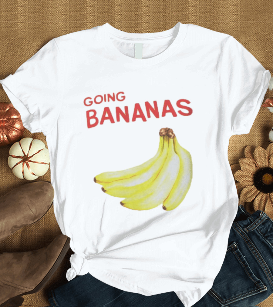 Going Bananas Funny Yellow Fruit Pun T-Shirt