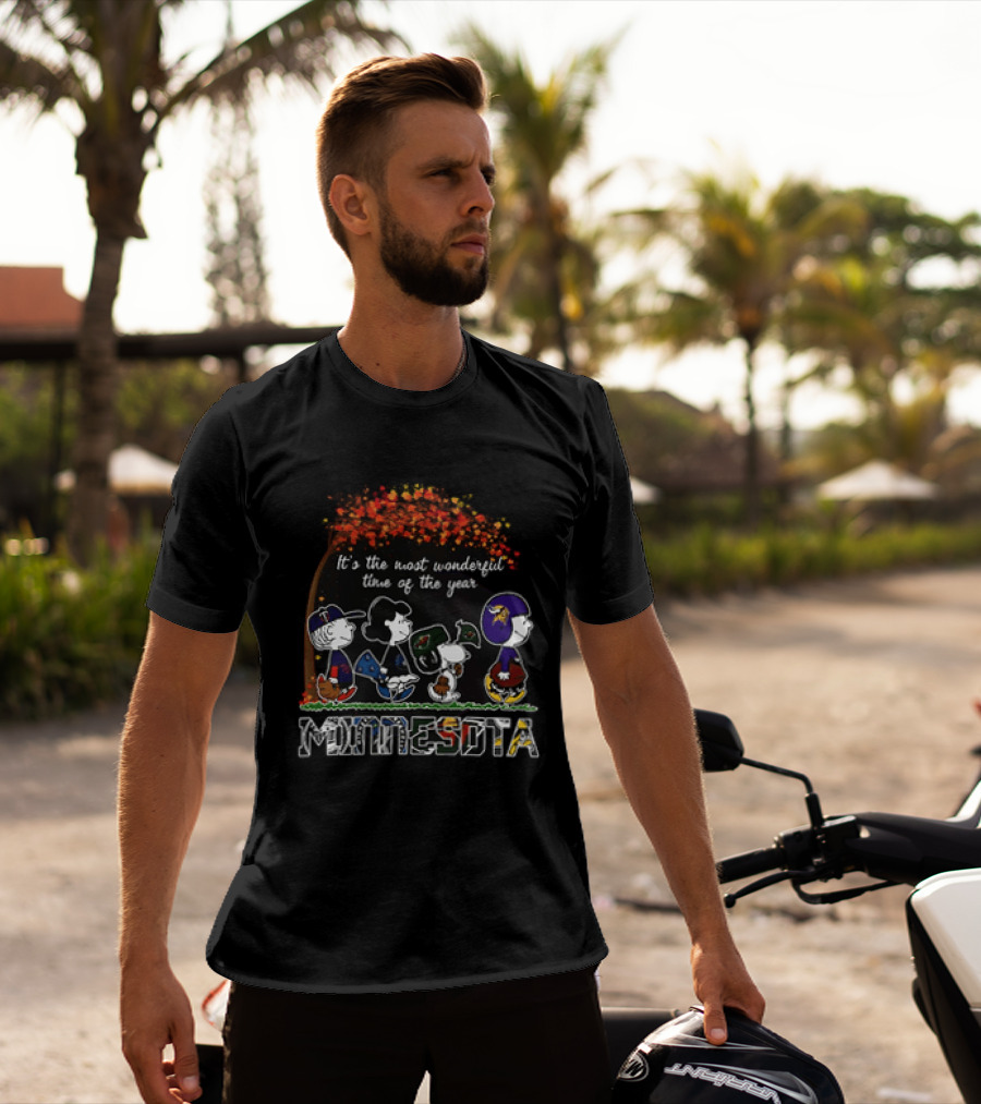 It's The Most Wonderful Time Of The Year Peanuts Minnesota Football Fans T-Shirt