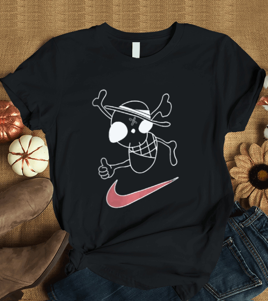 Pirate Straw Hat Skull Thumbs Up Nike T-Shirt
