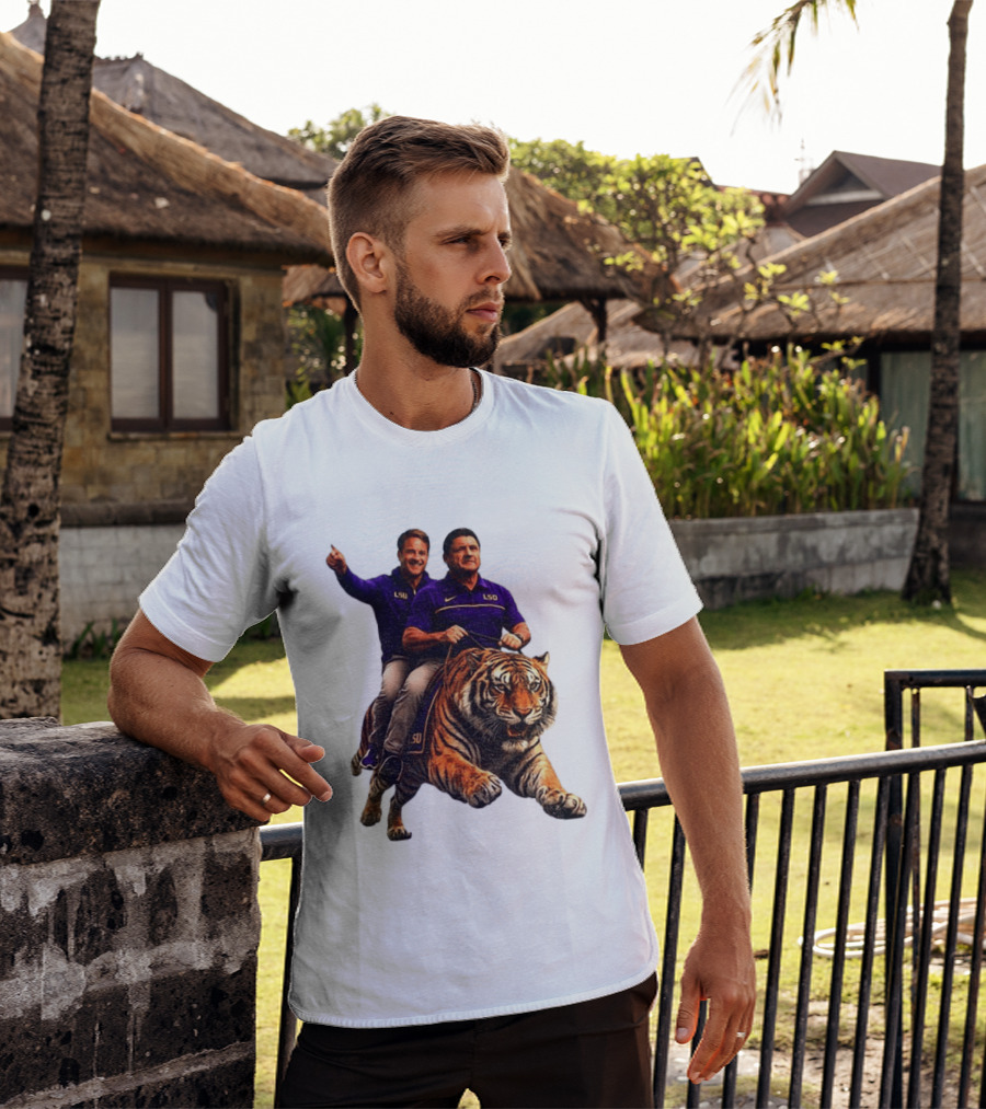Bayou Brothers Tiger Riding LSU Coach Ed Orgeron Vs Kim Mulkey T-Shirt