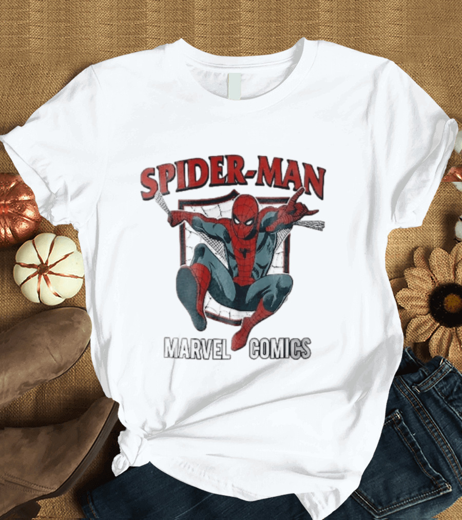 Spider Man Marvel Comics Crouching Web Shield Pose T-Shirt