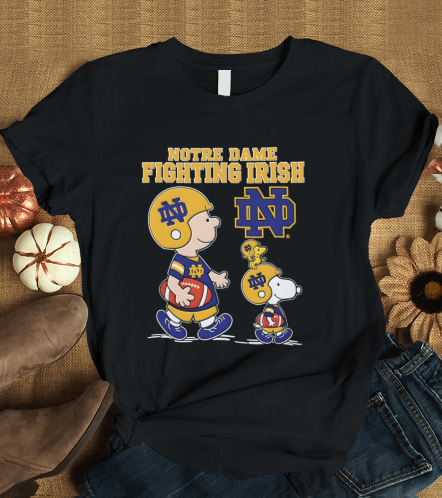 Notre Dame Fighting Irish Snoopy Charlie Brown Football 2026 Peanuts T-Shirt
