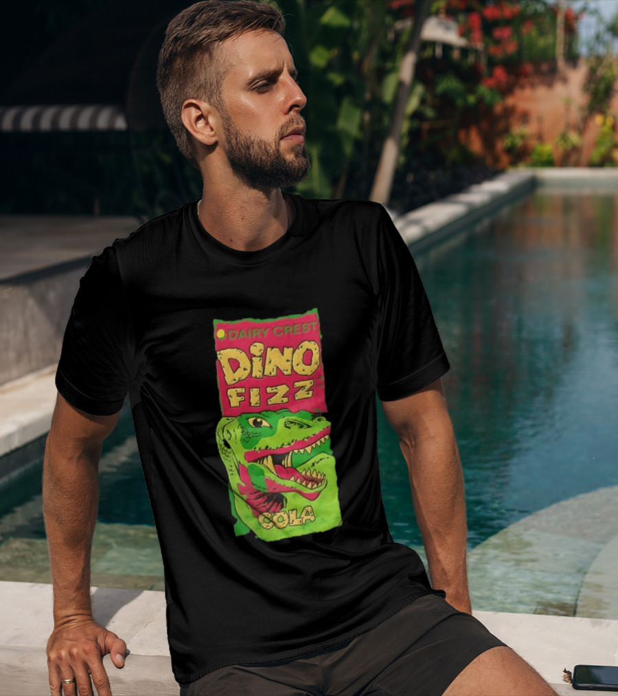 Dairy Crest Dino Fizz Cola Green Dinosaur Open Mouth Red T-Shirt