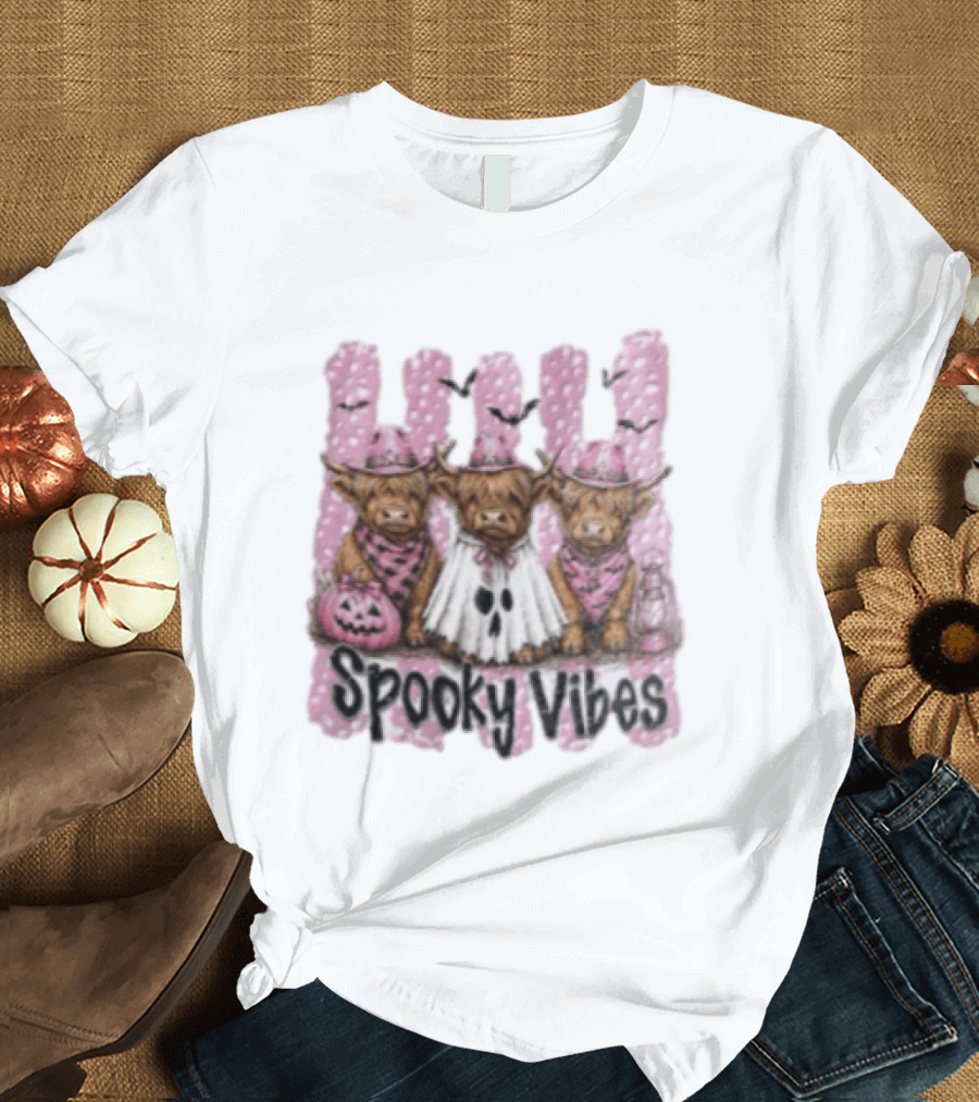 Highland Cow Ghost Pumpkin Bat Spooky Vibes Halloween T-Shirt
