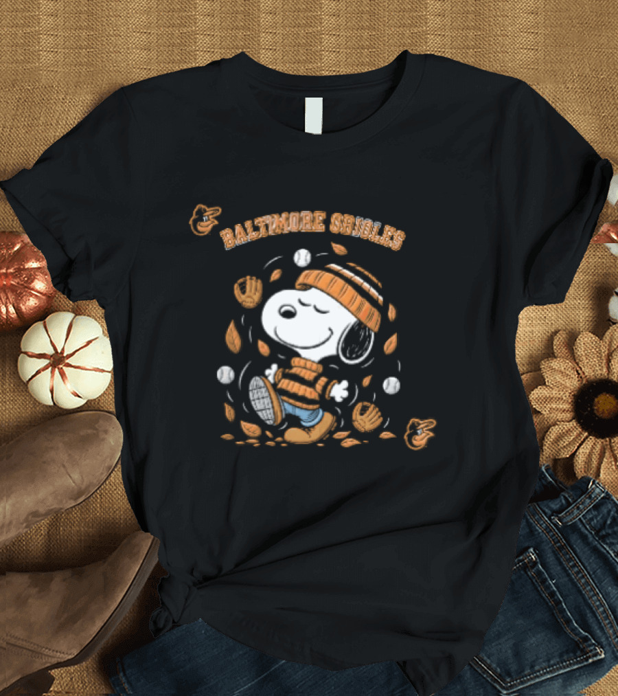 Baltimore Orioles Snoopy Beanie Mitts Falling Leaves Baseballs T-Shirt
