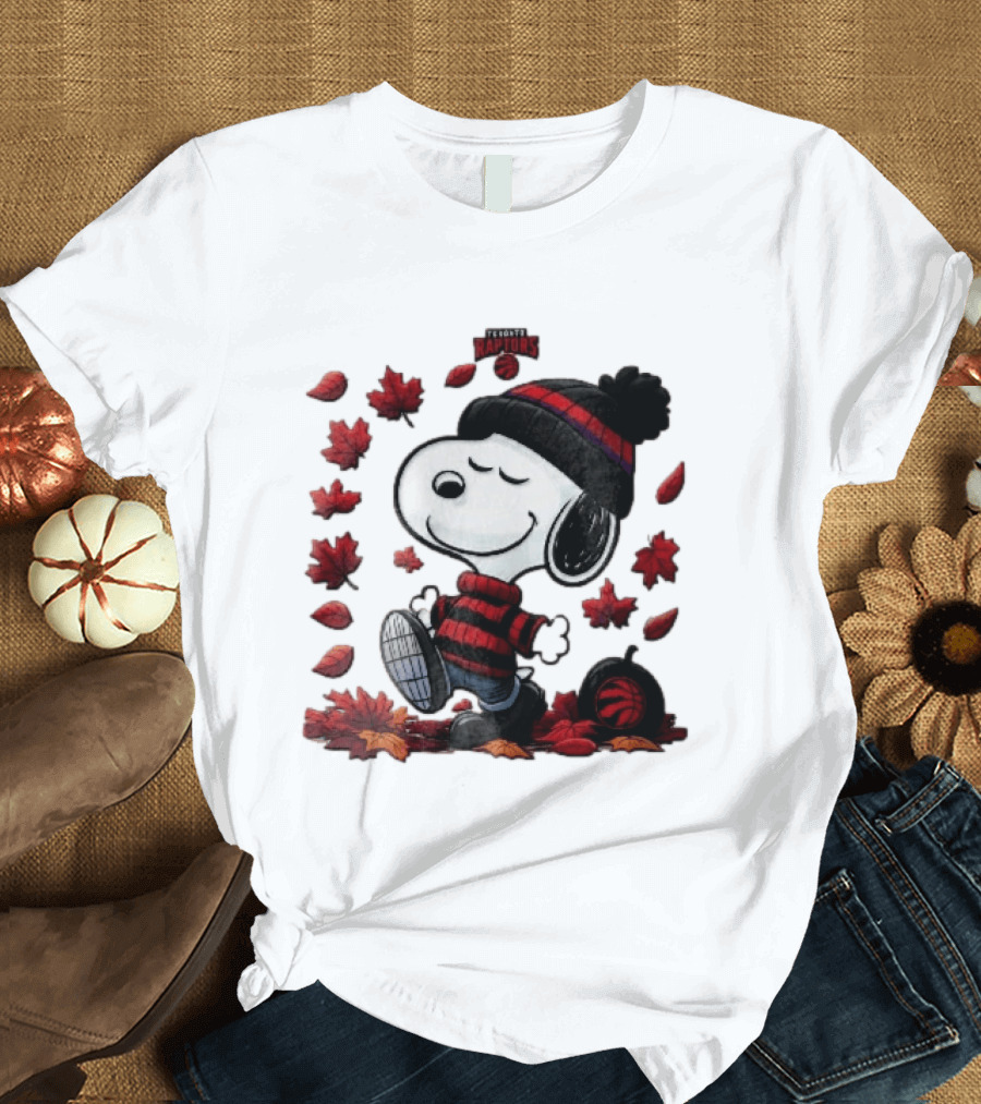 Toronto Raptors Snoopy Autumn Maple Leaves Pumpkin Walking T-Shirt