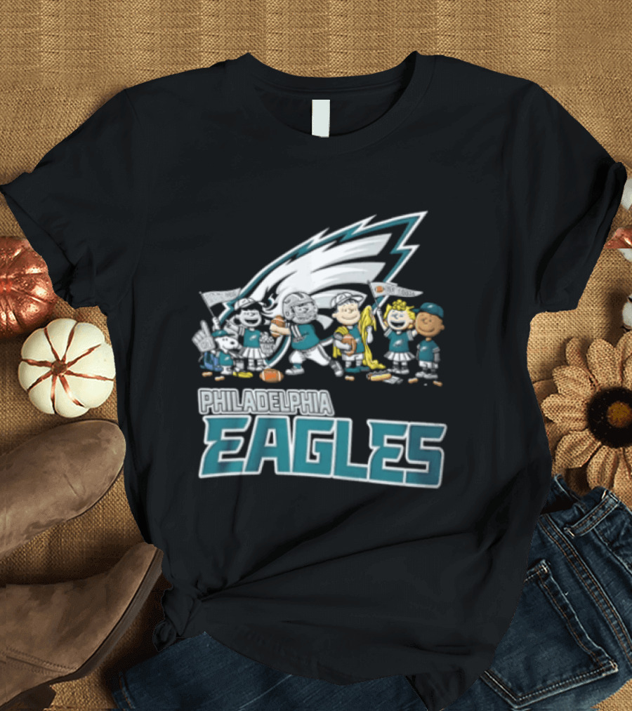 Philadelphia Eagles Charlie Brown Snoopy Cheerleaders Team T-Shirt