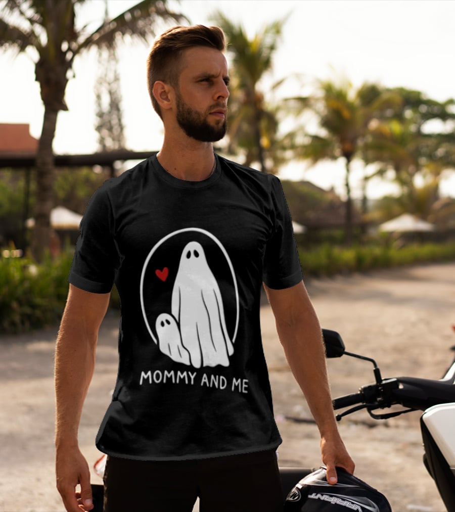 Mommy And Me Ghosts Heart Halloween Matching T-Shirt