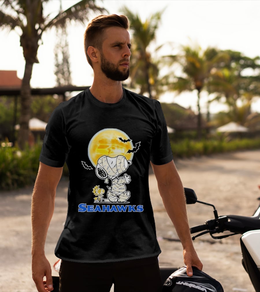 Seattle Seahawks Snoopy Mummy Halloween Moon T-Shirt