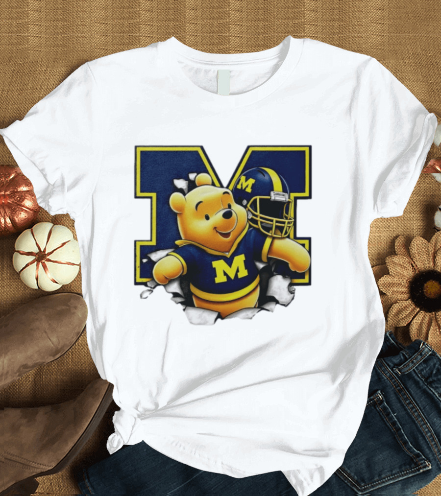 Winnie The Pooh Michigan Wolverines Football M Helmet T-Shirt