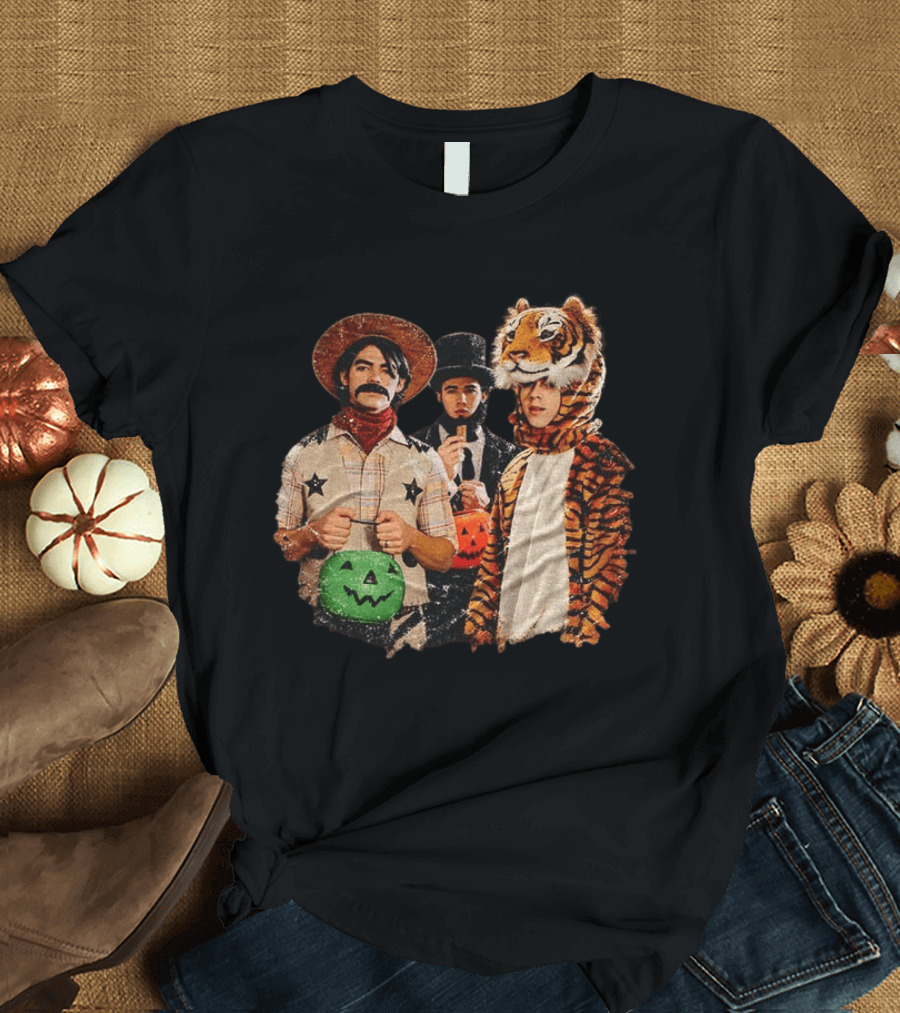 Jonas Brothers Cowboy Tiger Top Hat Halloween Costume Fun T-Shirt