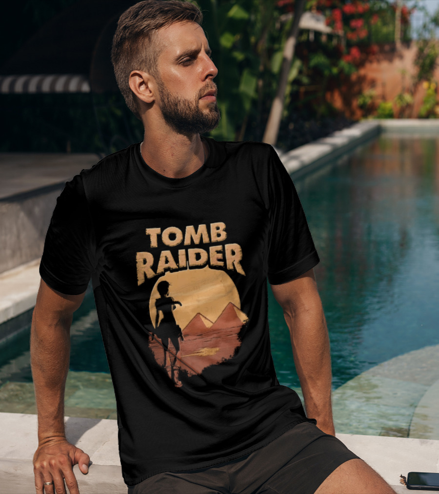 Tomb Raider Lara Croft Pyramids Desert Sunset Scene T-Shirt