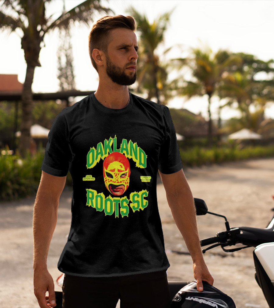 Oakland Roots SC Mucho Punk Máscara Luchador Club Deportivo Fundado En 2018 T-Shirt