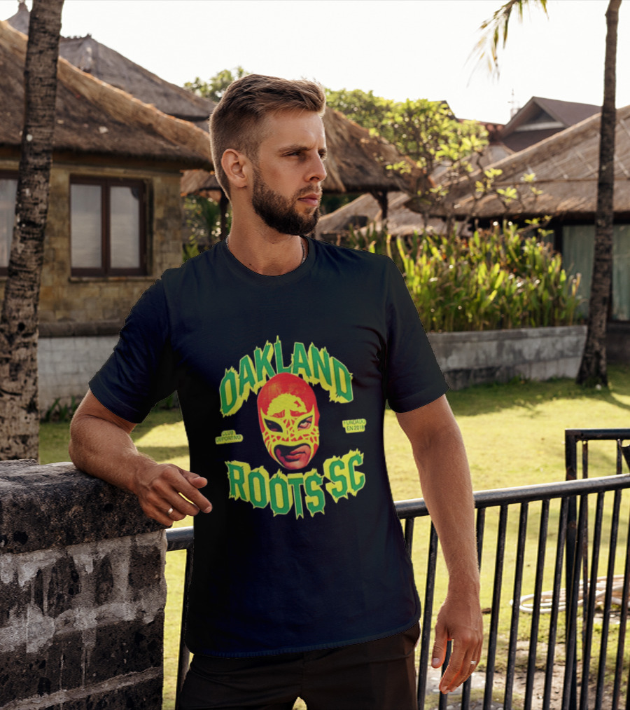 Oakland Roots SC Mucho Punk Máscara Luchador Club Deportivo Fundado En 2018 T-Shirt